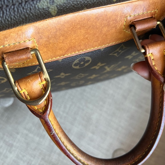 Louis Vuitton Trouville Monogram PM - Picture 5 of 9